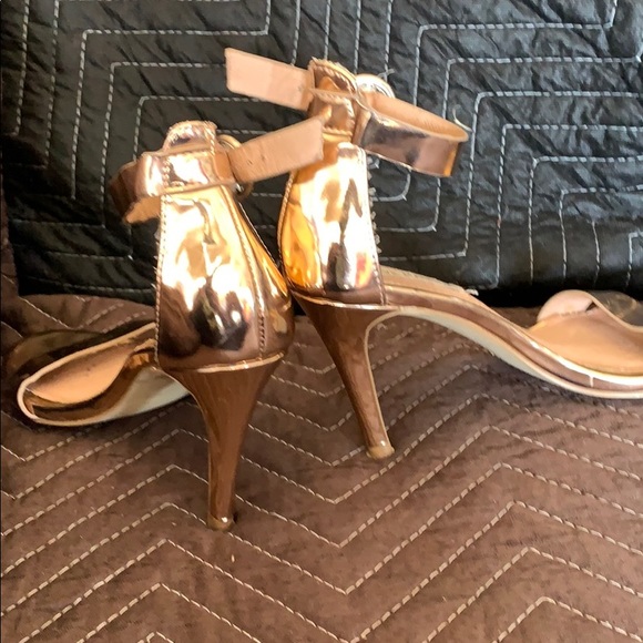 Rose Gold high heels (like for offers) - Picture 2 of 3